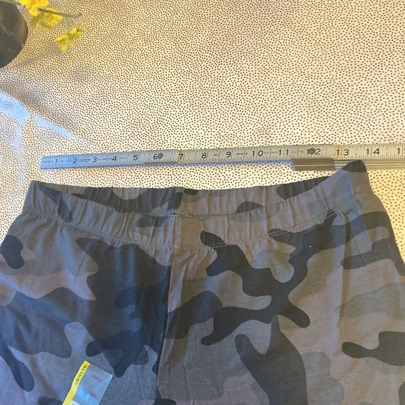 No Boundaries Gray Camouflage Ankle Leggings Women's Size L - Picture 9 of 11